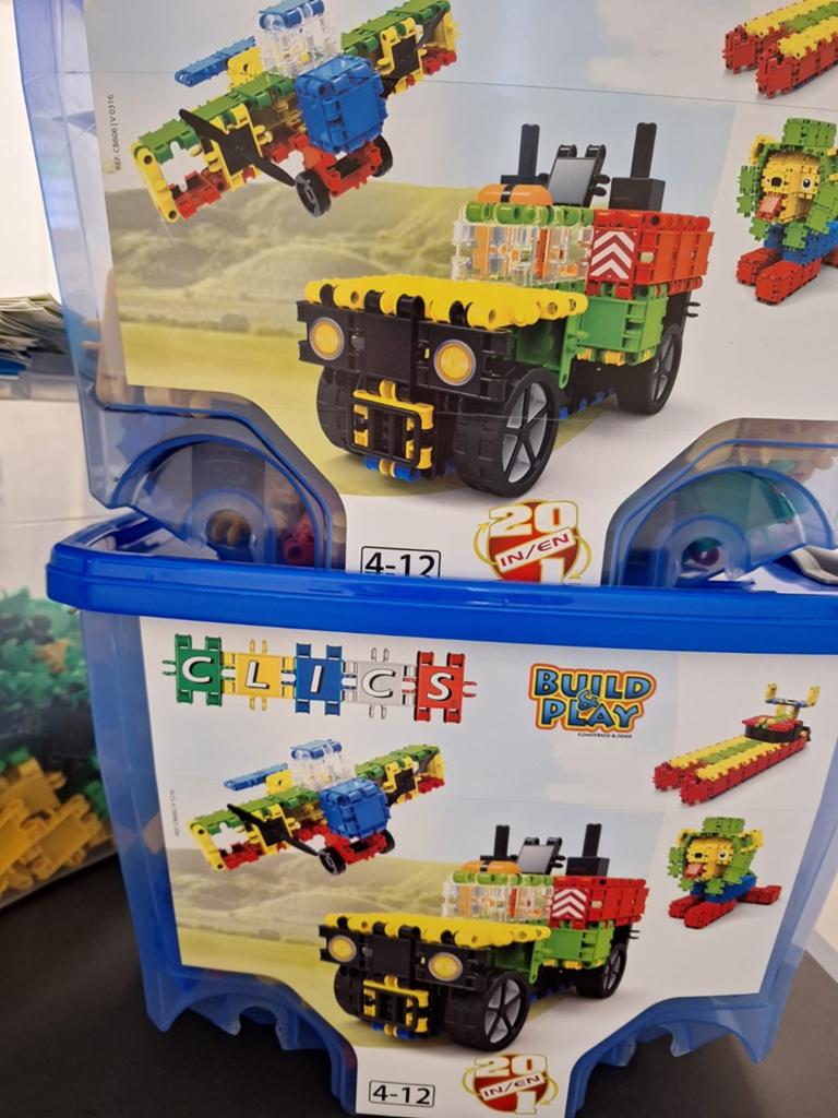 TOPKOOP 3 DOZEN CLICS BUILD EN PLAY VOOR 30 EURO, Ophalen