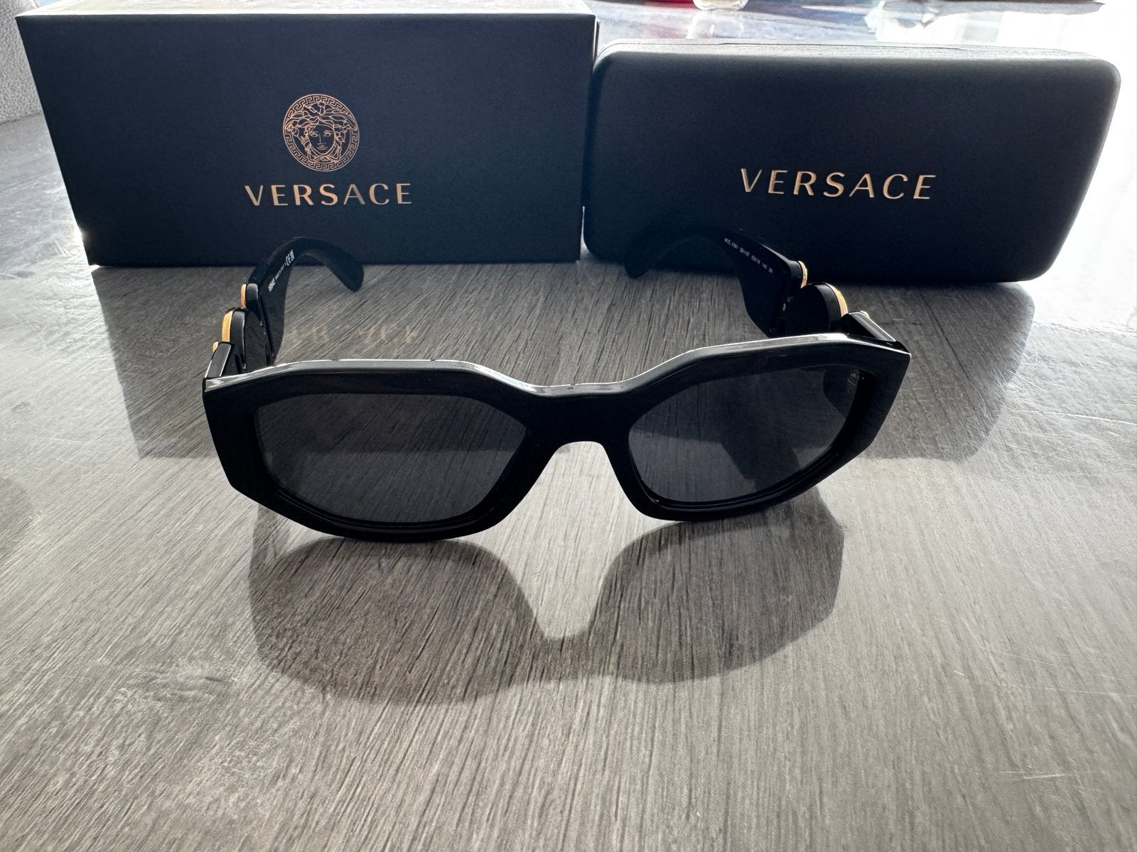 Versace zonnebril model 4361, Ophalen, Zo goed als nieuw, Zonnebril