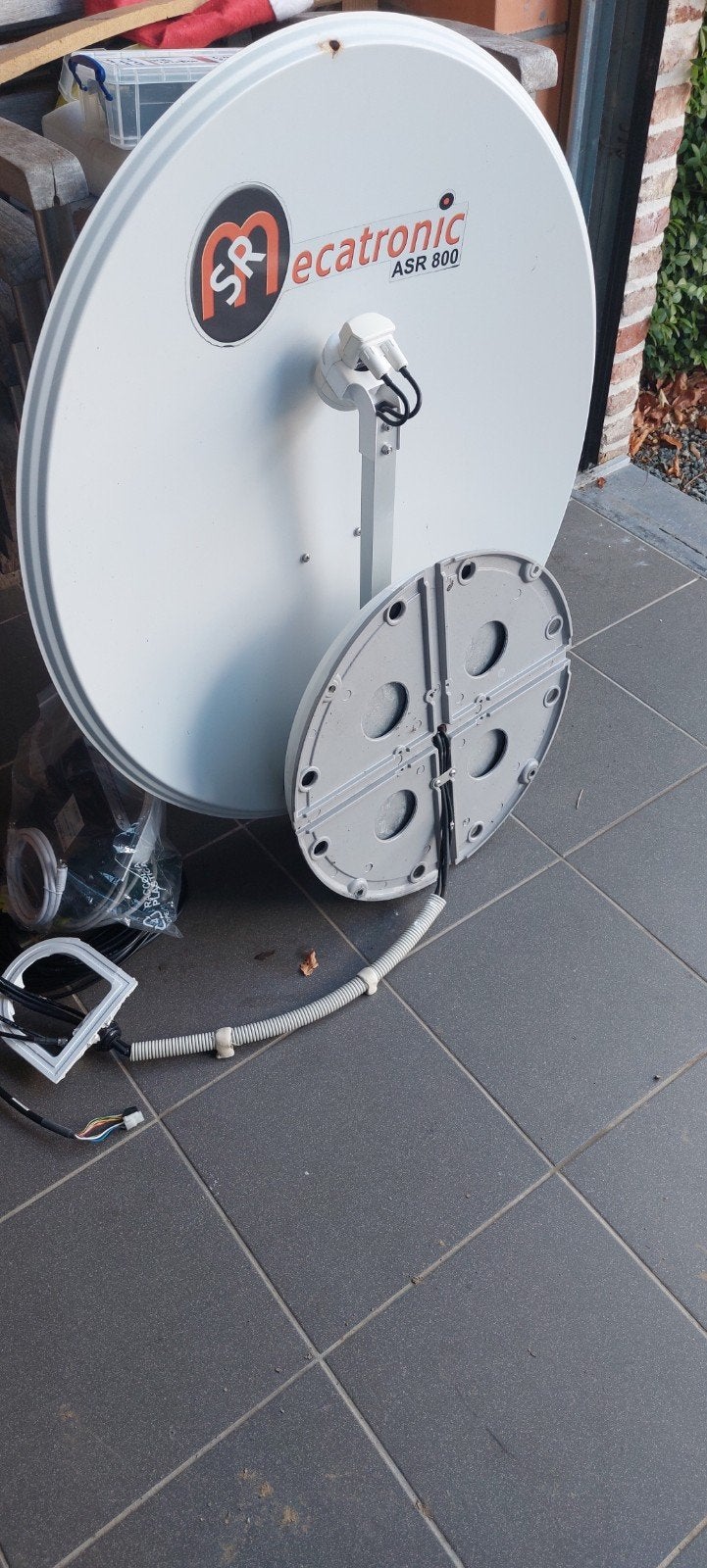 Automatische schotelantenne, Audio, Tv en Foto, Schotelantennes, Ophalen, Gebruikt, (Schotel)antenne