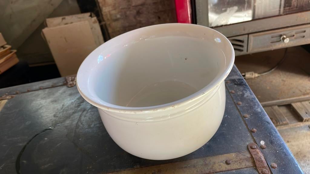 Stenen pot van Boch, Ophalen