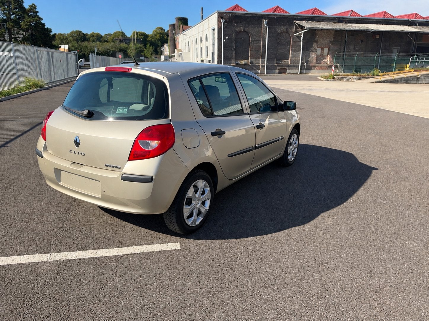 Clio 3 1.2 16v, Auto's, 5 deurs, Particulier, Dealer onderhouden, Te koop