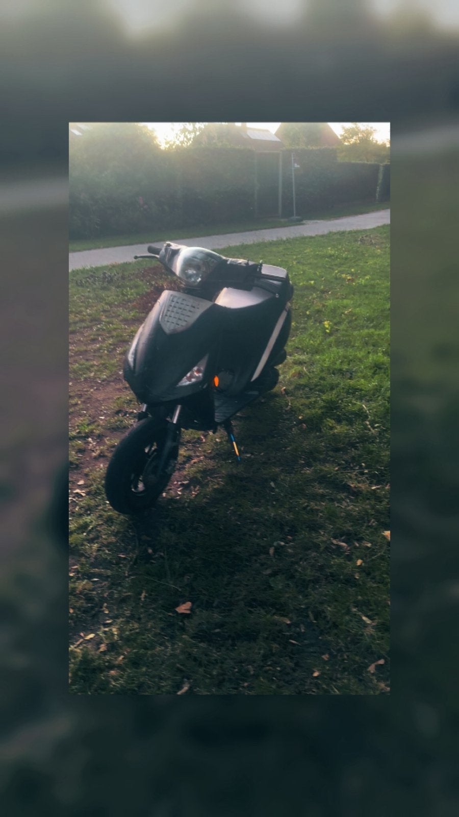 Zoek iemand die mijn brommer kan make, Vélos & Vélomoteurs, Scooters | Peugeot, Enlèvement, Comme neuf