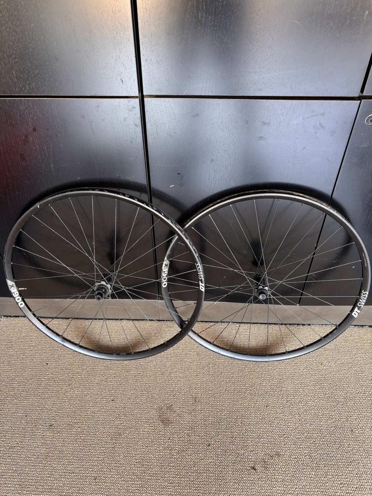 Roues/pièces de vélo diverses, Enlèvement, Comme neuf