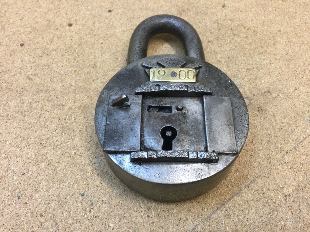 Antiek hangslot.Helaas zonder sleutel, Antiek en Kunst, Ophalen of Verzenden