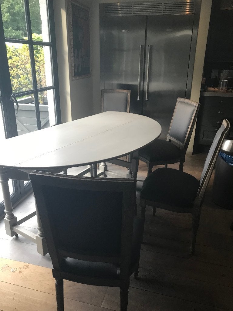 Table avec 4 chaises, Maison & Meubles, Enlèvement, Comme neuf, Pin