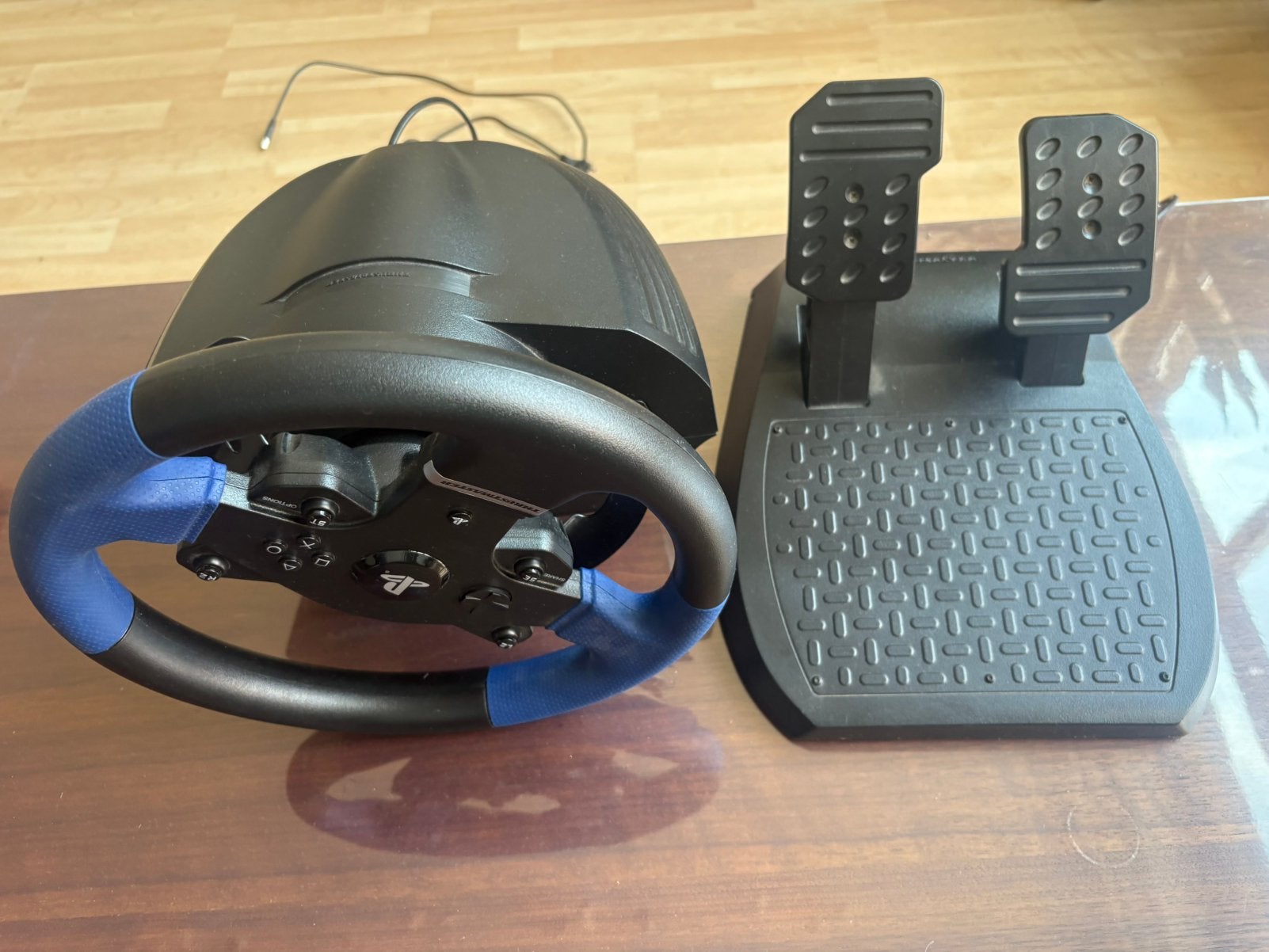 Volant de course Thrustmaster T150 + pédales, Informatique & Logiciels, Enlèvement, Utilisé