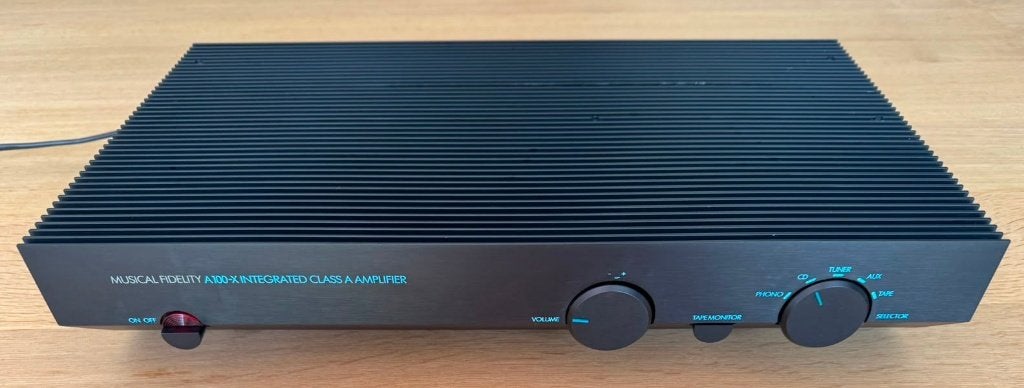 MUSICAL FIDELITY A100-X - Klasse A geïntegreerde versterker, Audio, Tv en Foto, Versterkers en Ontvangers, Gebruikt, Stereo, 60 tot 120 watt