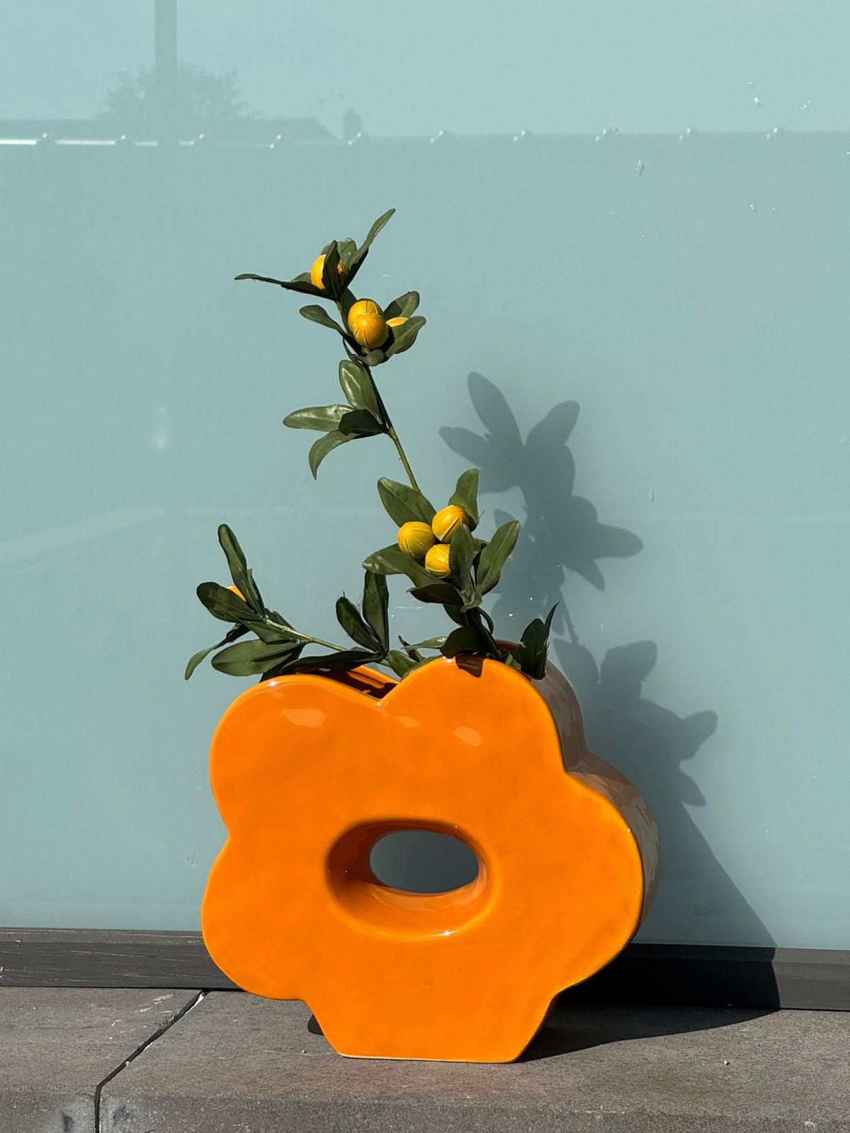 Oranje keramieken vaas 25cm met olijftak inclusief, Ophalen, Oranje