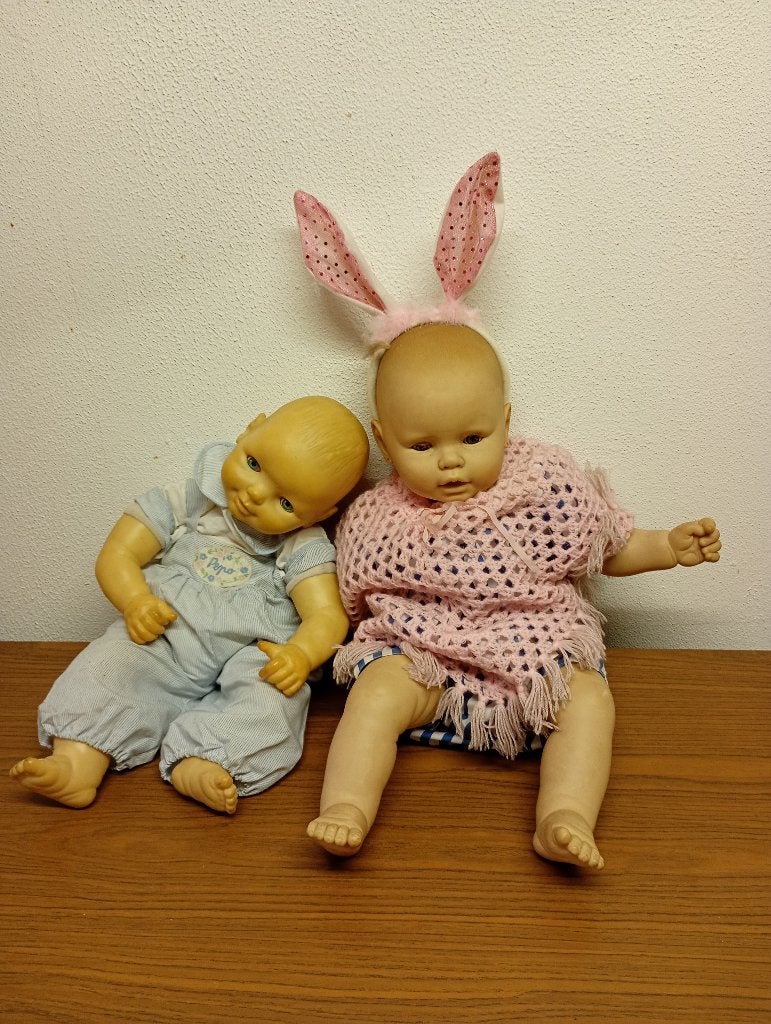 2 vintage grote poppen, Ophalen, Gebruikt, Babypop, Levensecht of Reborn