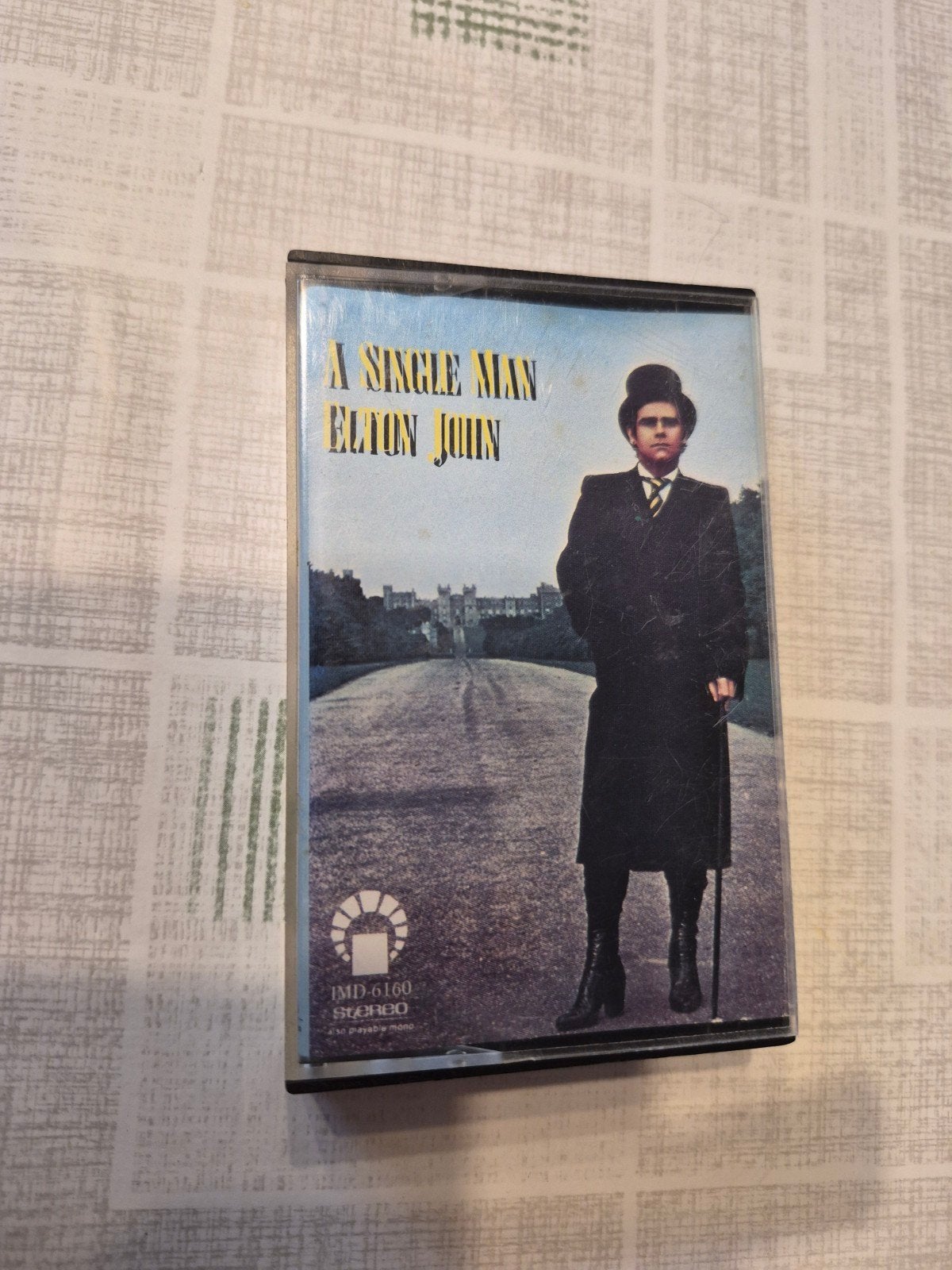 Cassette Elton John : Un homme célibataire, Enlèvement ou Envoi