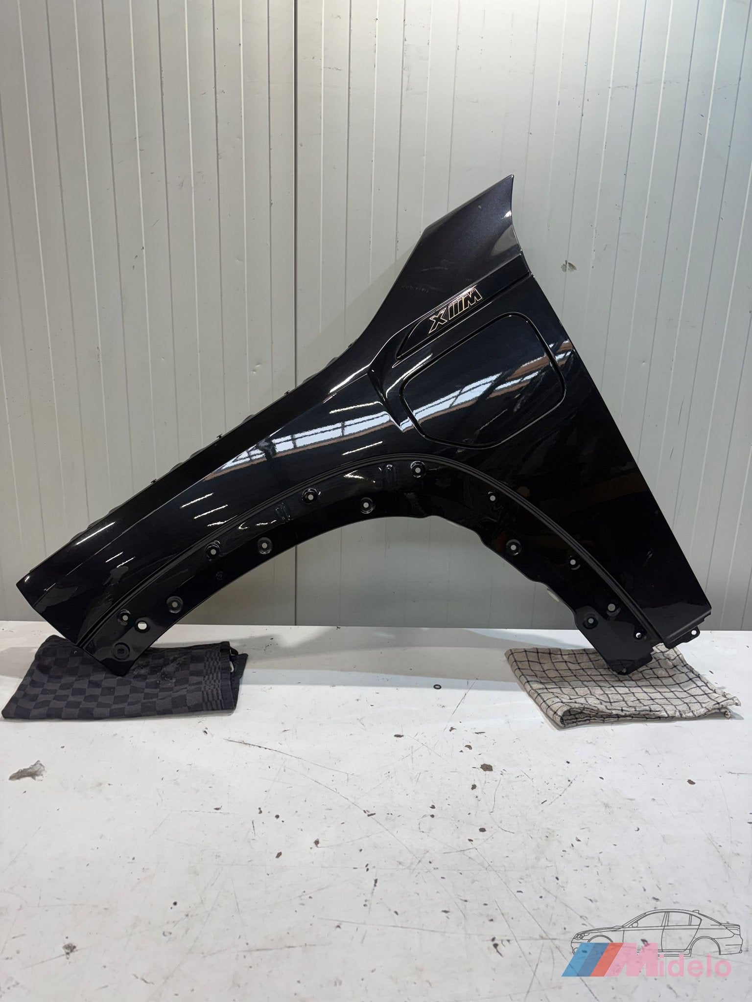 BMW XM (G09) SPATBORD LINKS 5A2FCE7, -, Garde-boue, Utilisé, -