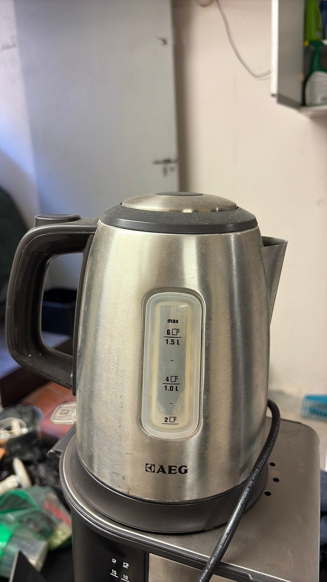Waterkoker, 1 tot 2 liter, Ophalen, Gebruikt