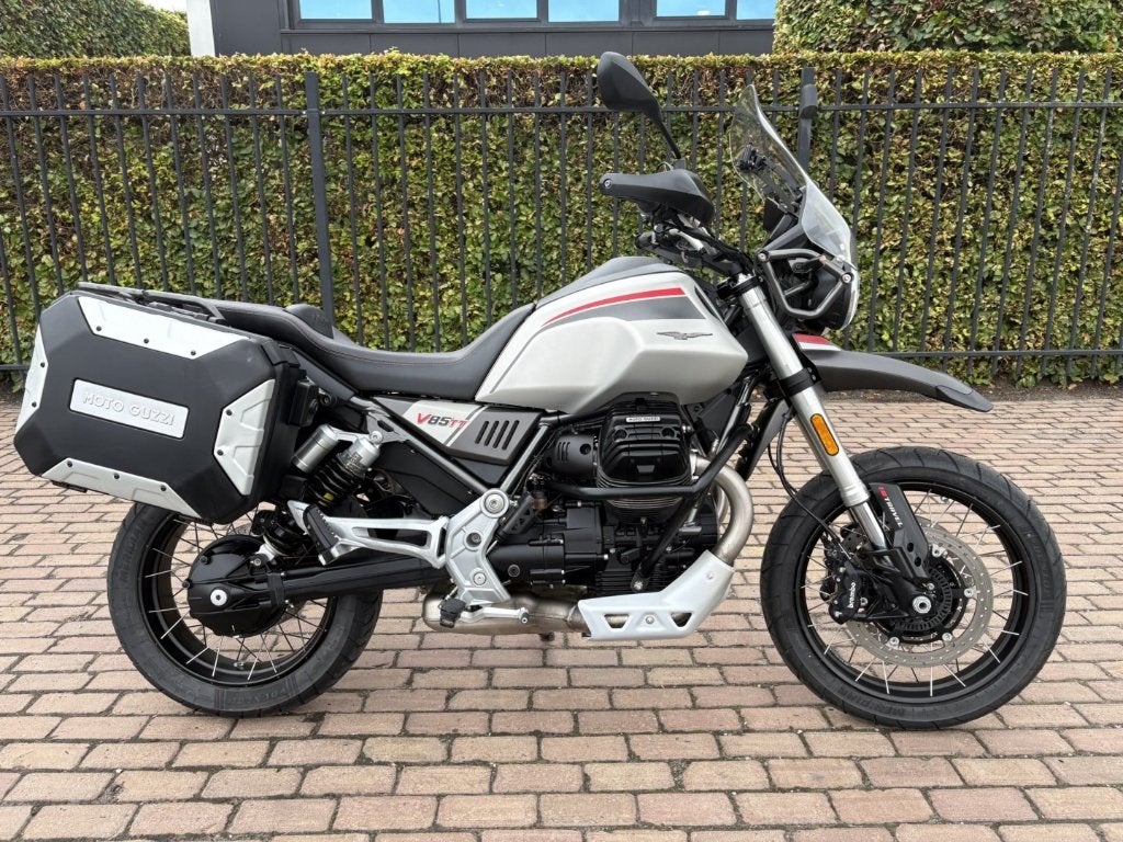Guzzi V 85TT Travel, Motoren, Motoren | Moto Guzzi, 2 cilinders, Handvatverwarming, Motorrijbewijs A, Meer dan 35 kW