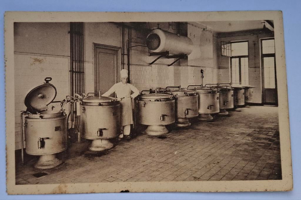 De Major Cogniaux-kazerne van Verviers. Keuken van de groep, Ophalen of Verzenden, Ongelopen, Luik