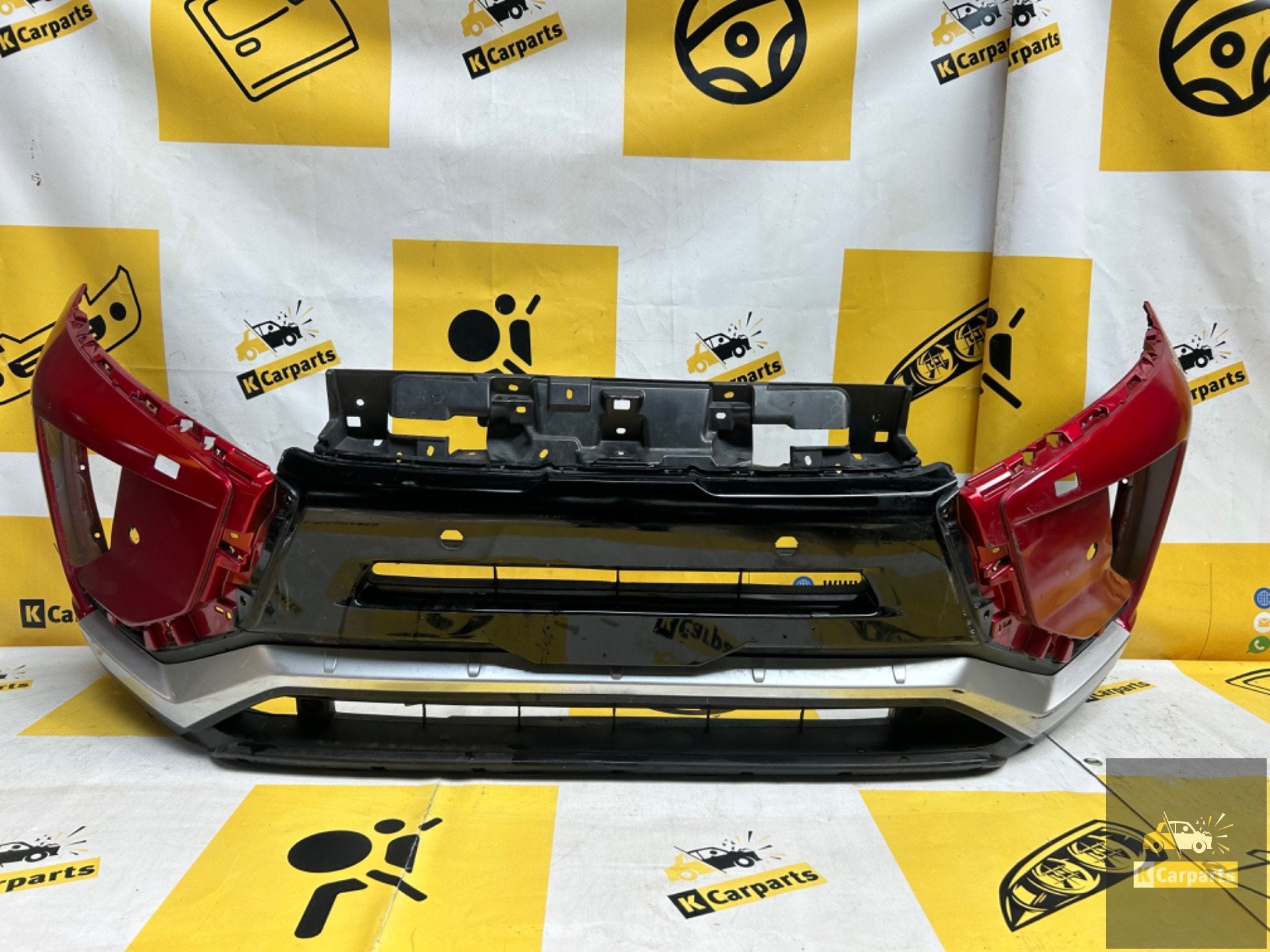 Voorbumper Mitsubishi Eclipse Cross bumper 6400-H717ZZ, Info@mitsubishi-motors.com, Gebruikt, Voor, Mitsubishi Motors Corporation