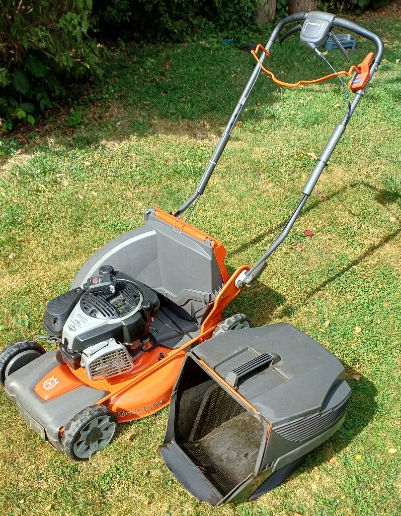 Husqvarna grasmaaier 53cm, Tuin en Terras, Grasmaaiers, Ophalen, Cirkelmaaier, Gebruikt, Elektrische starter