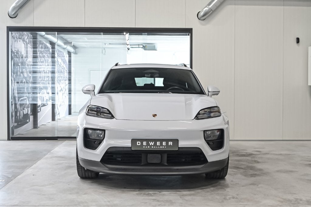 Porsche Macan 4—22"—Susp pneumatique—essieu arrière dir—Inno, Autos, Cuir, Achat, Euro 6, Entreprise
