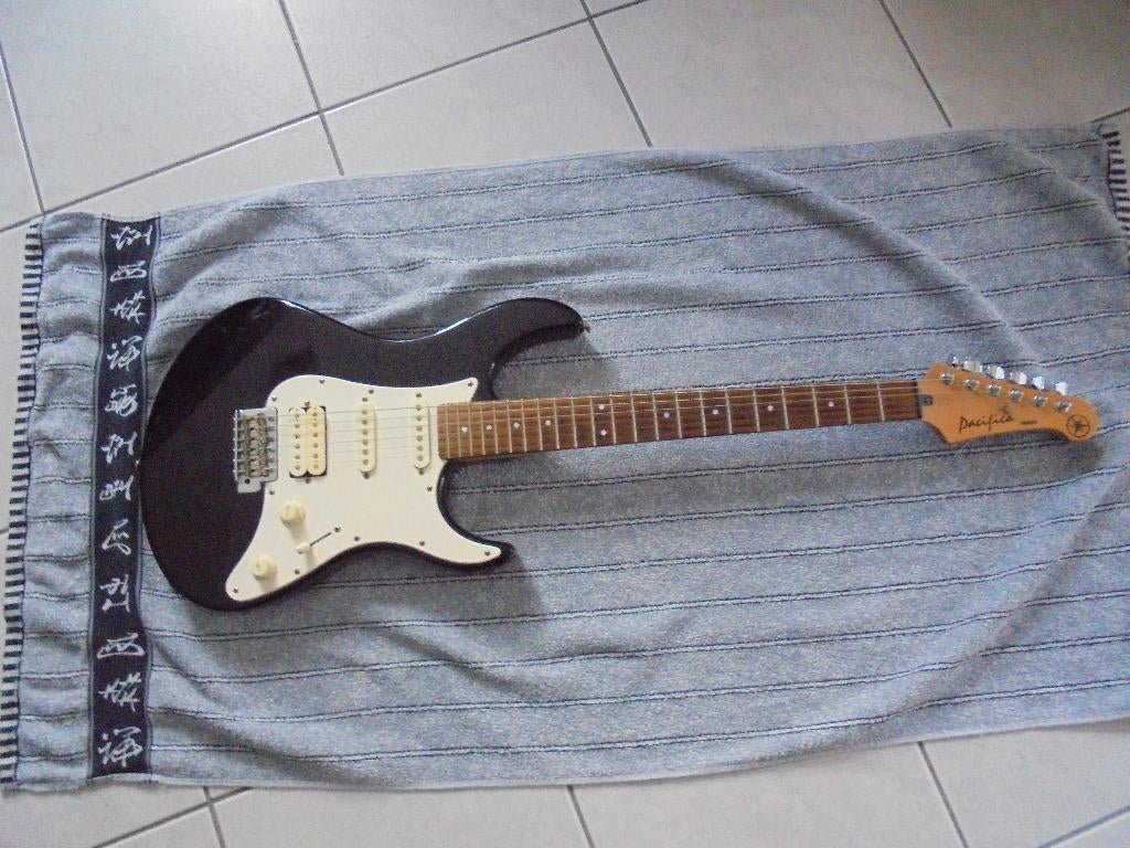 Yamaha Pacifica 112J gitaar, Ophalen, Gebruikt, Solid body, Overige merken