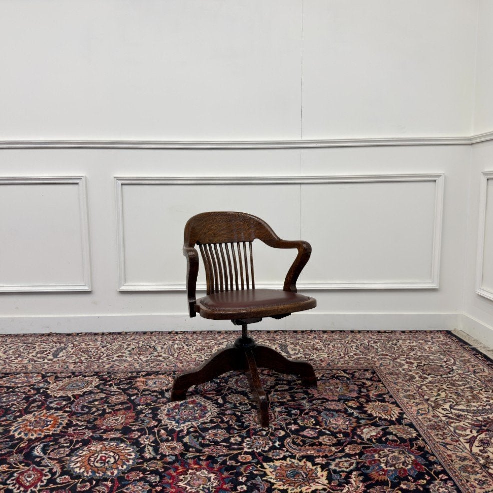 Klassieke Engelse Bureaustoel, Ophalen