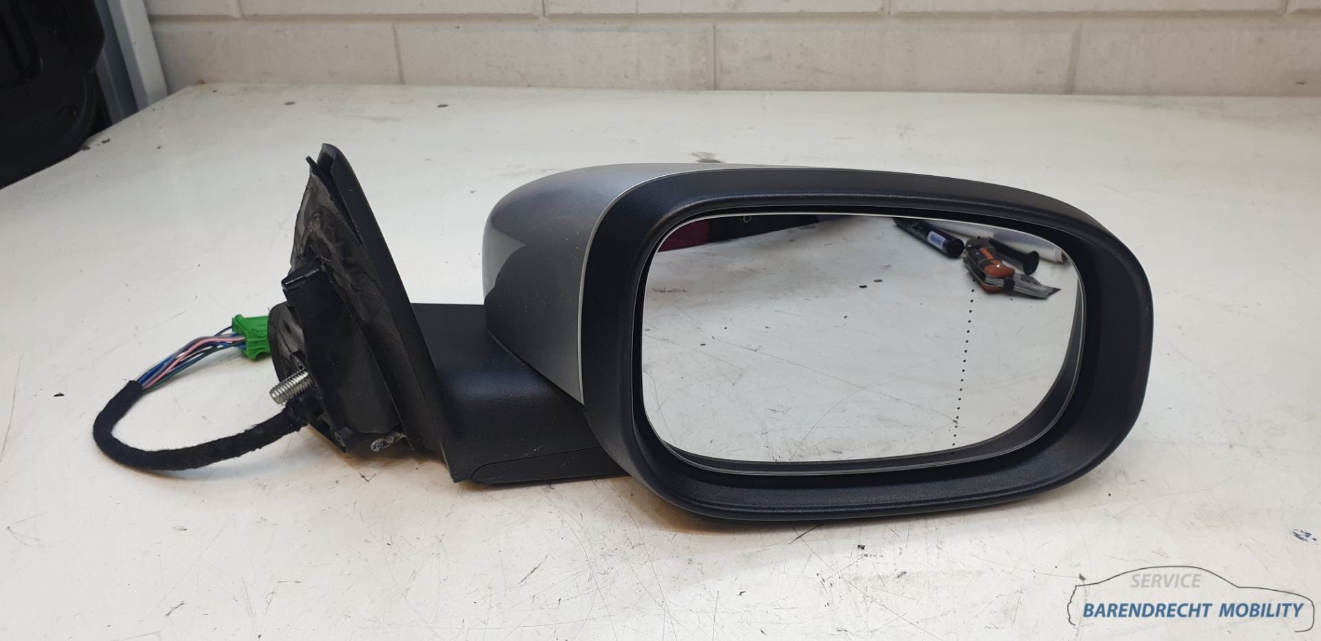 Buitenspiegel rechts S60 Volvo facelift 31217529 10 pins pas, Gebruikt, Gunnar Engellaus vag 8
405 31  Gothenburg, SE, Info@volvocars.com