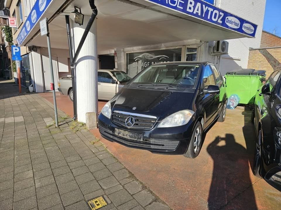 mercedes A150 benizne 2009 88.000 km reeds gekeurd, Auto's, Voorwielaandrijving, Stof, 1498 cc, 4 cilinders