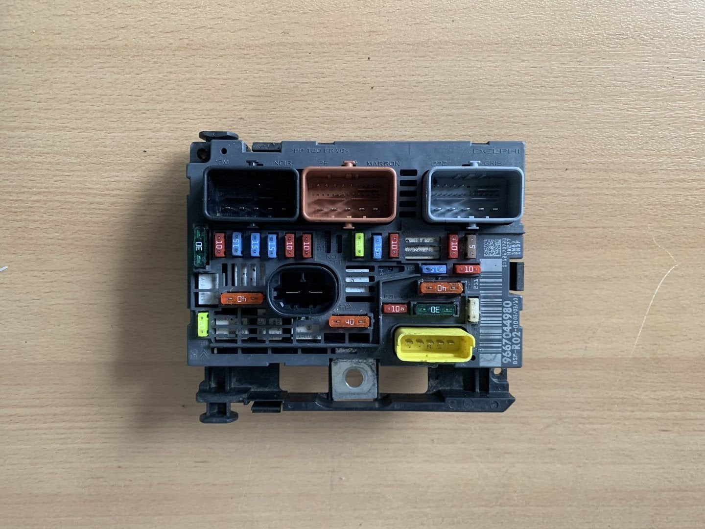 zekeringkast 9667044980 citroen C5 III / peugeot 3008 / 5008, Citroën, -, Utilisé, -