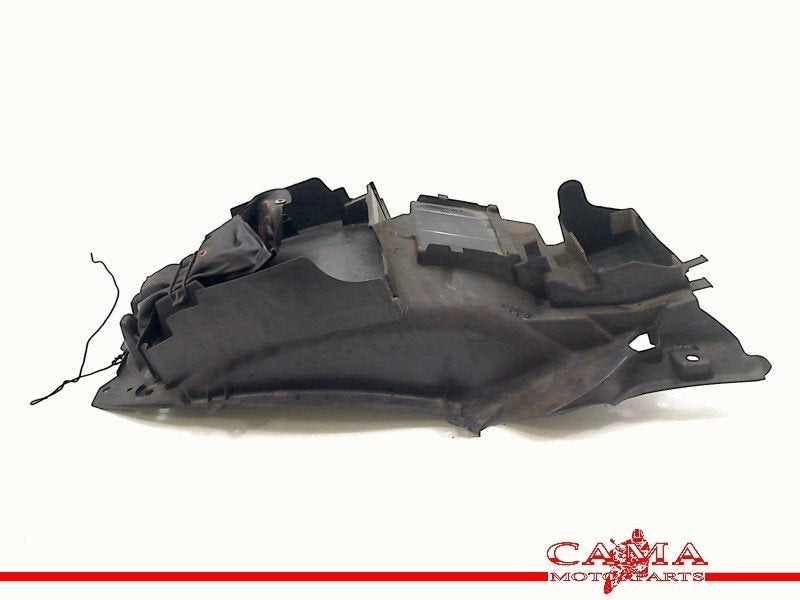 AILE ARRIÈRE GSX R 1300 Hayabusa 2008-2017 (GSXR1300), Dhr. S. di Majo, Utilisé, Info@cama-motorparts.nl, P.J. Troelstraweg 8 8
3144 CX  MAASSLUIS, NL