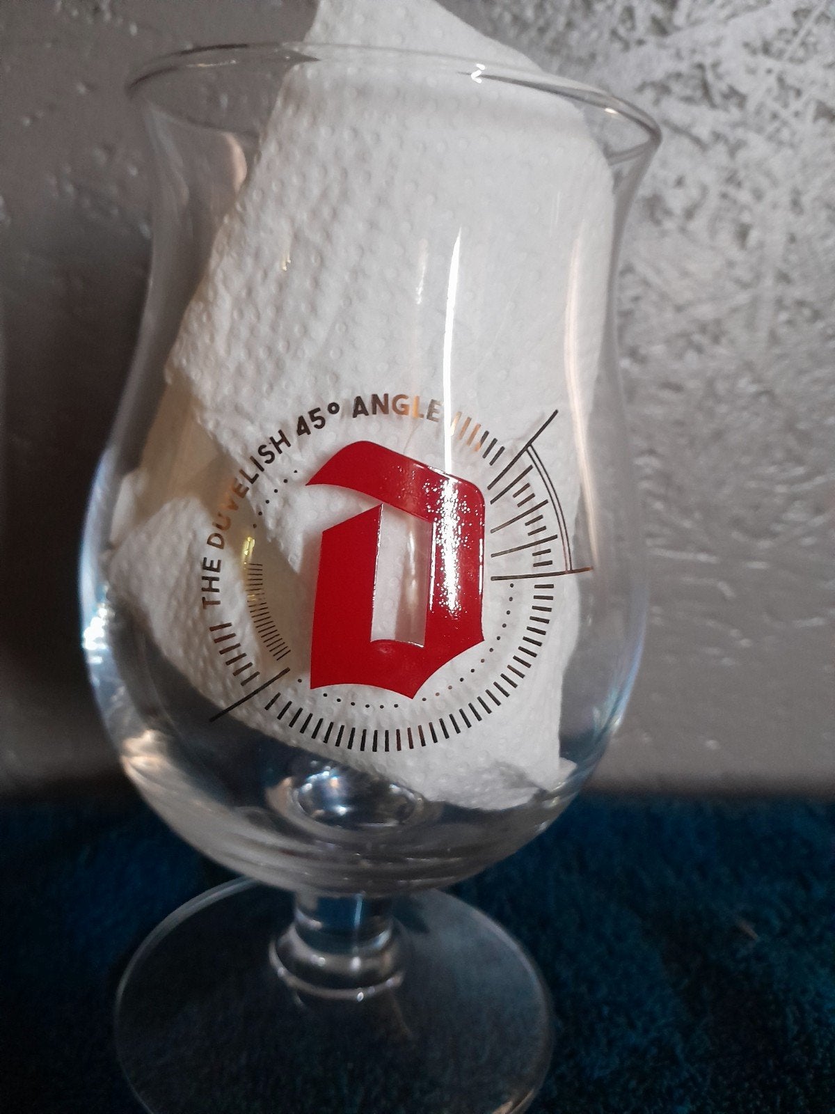 Verre Duvel, Enlèvement, Duvel