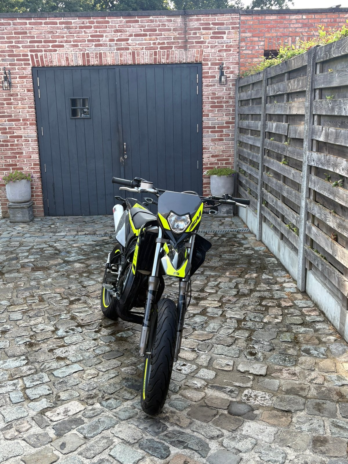 Sherco sm-r, Enlèvement, Comme neuf