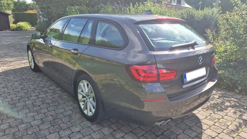 BMW 520d Touring - Automaat, Autos, Cuir, Euro 5, Entretenue par le concessionnaire, 1790 kg