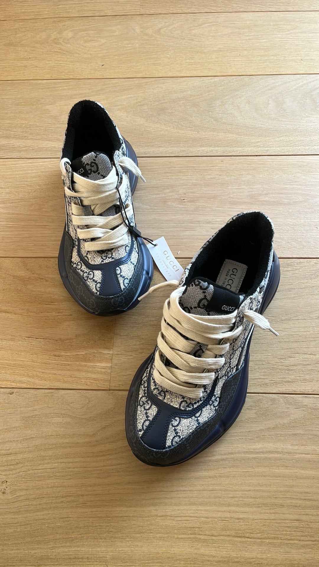 Chaussures Gucci Rhyton taille 43 jamais utilisées, Vêtements | Hommes, Neuf, Enlèvement ou Envoi, Brun, Baskets