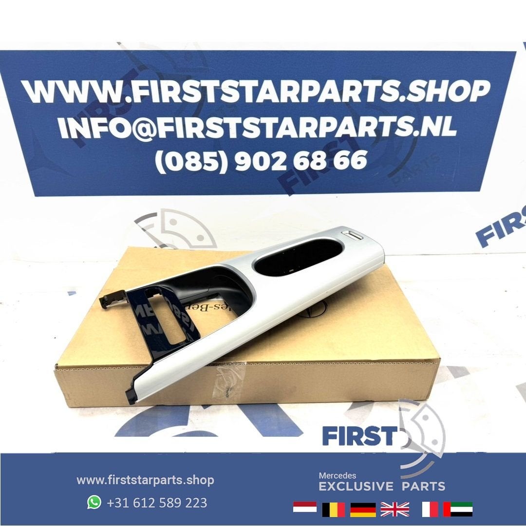 W174 CLA Klasse AMG paneel + bak A1746806000 SIERLIJST AFDEK