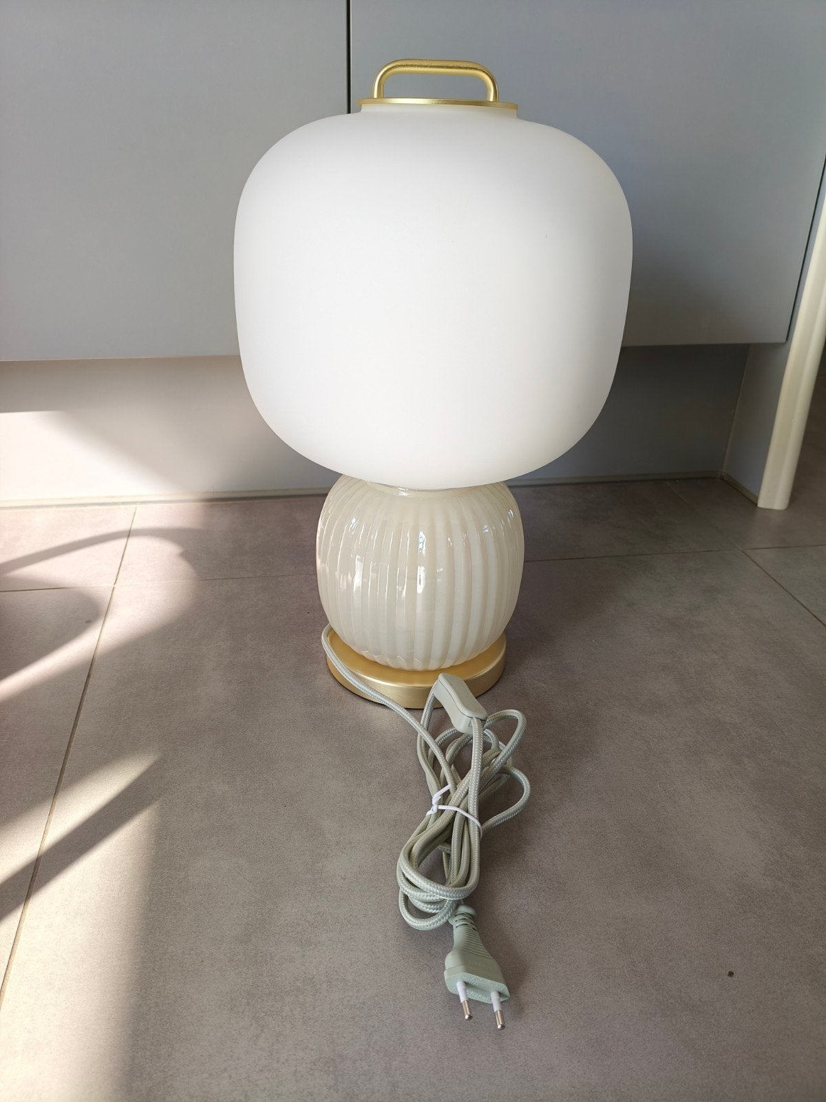 Ikea pilblixt table lamp, Ophalen