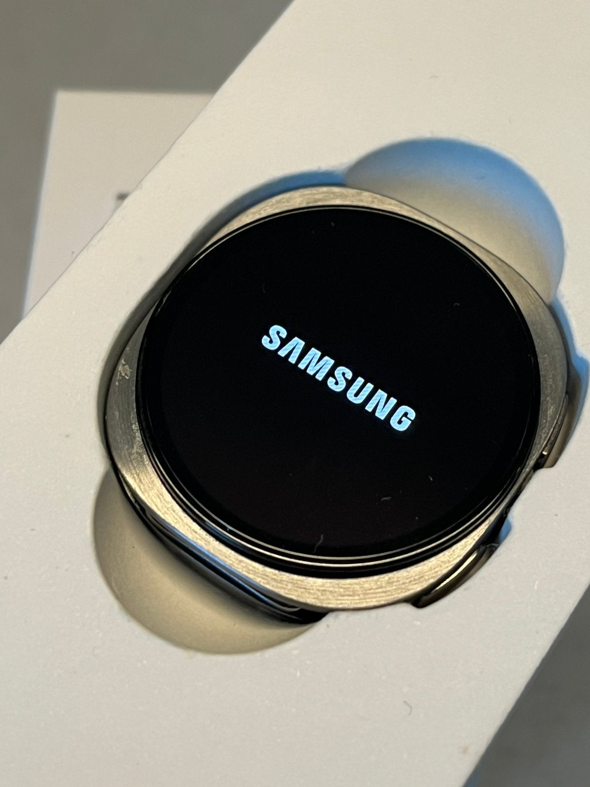 Nouvelle montre Samsung Watch 8 LTE, Neuf, Enlèvement ou Envoi, Samsung Galaxy watch8 (40mm), Android