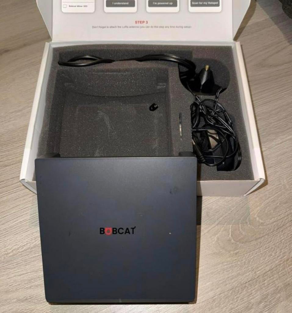Bobcat helium miner, Computers en Software
