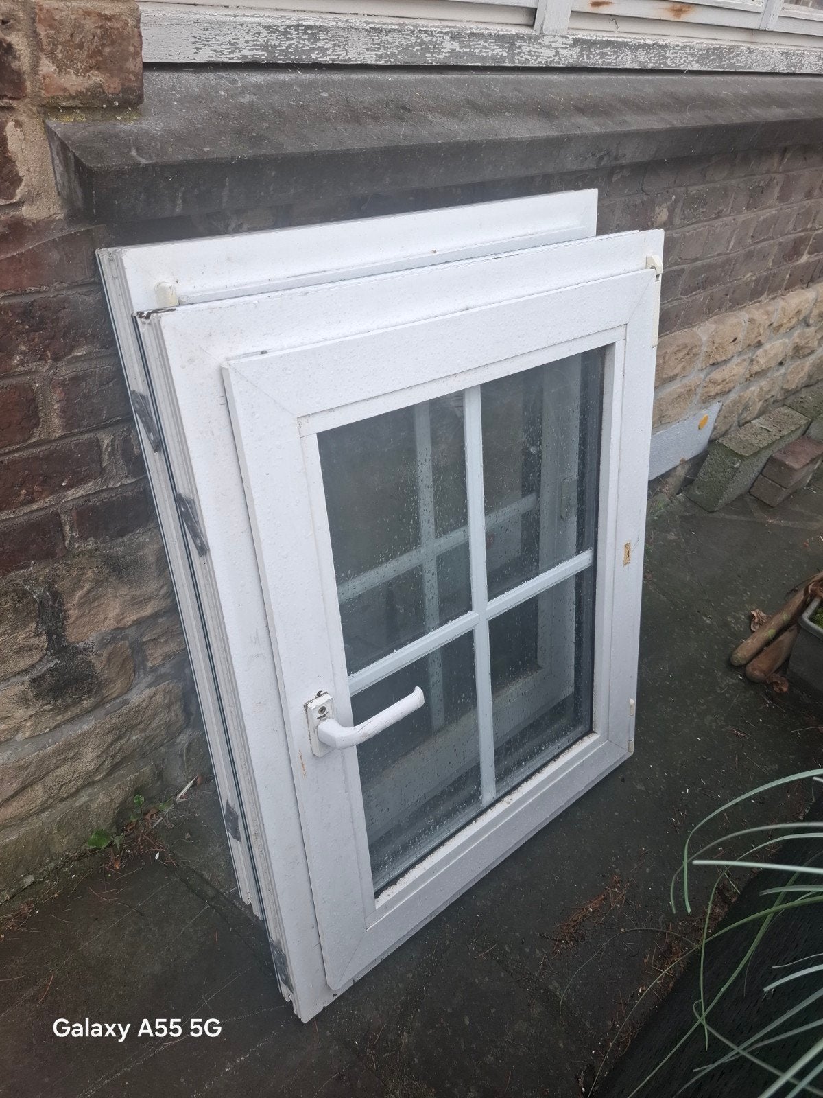 2 châssis fenêtre pvc, Bricolage & Construction, Châssis de fenêtre, 75 à 150 cm, Enlèvement ou Envoi, Utilisé