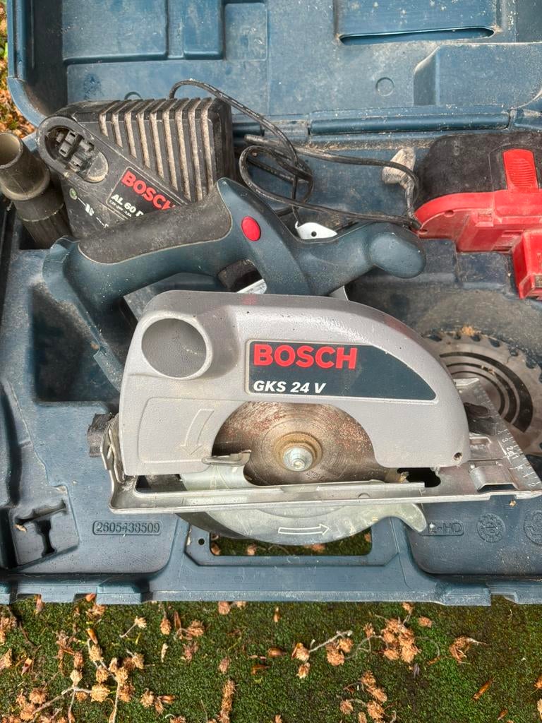 Scie circulaire bosch gks 24v // bien lire l’annonce !!!, Ophalen, Gebruikt