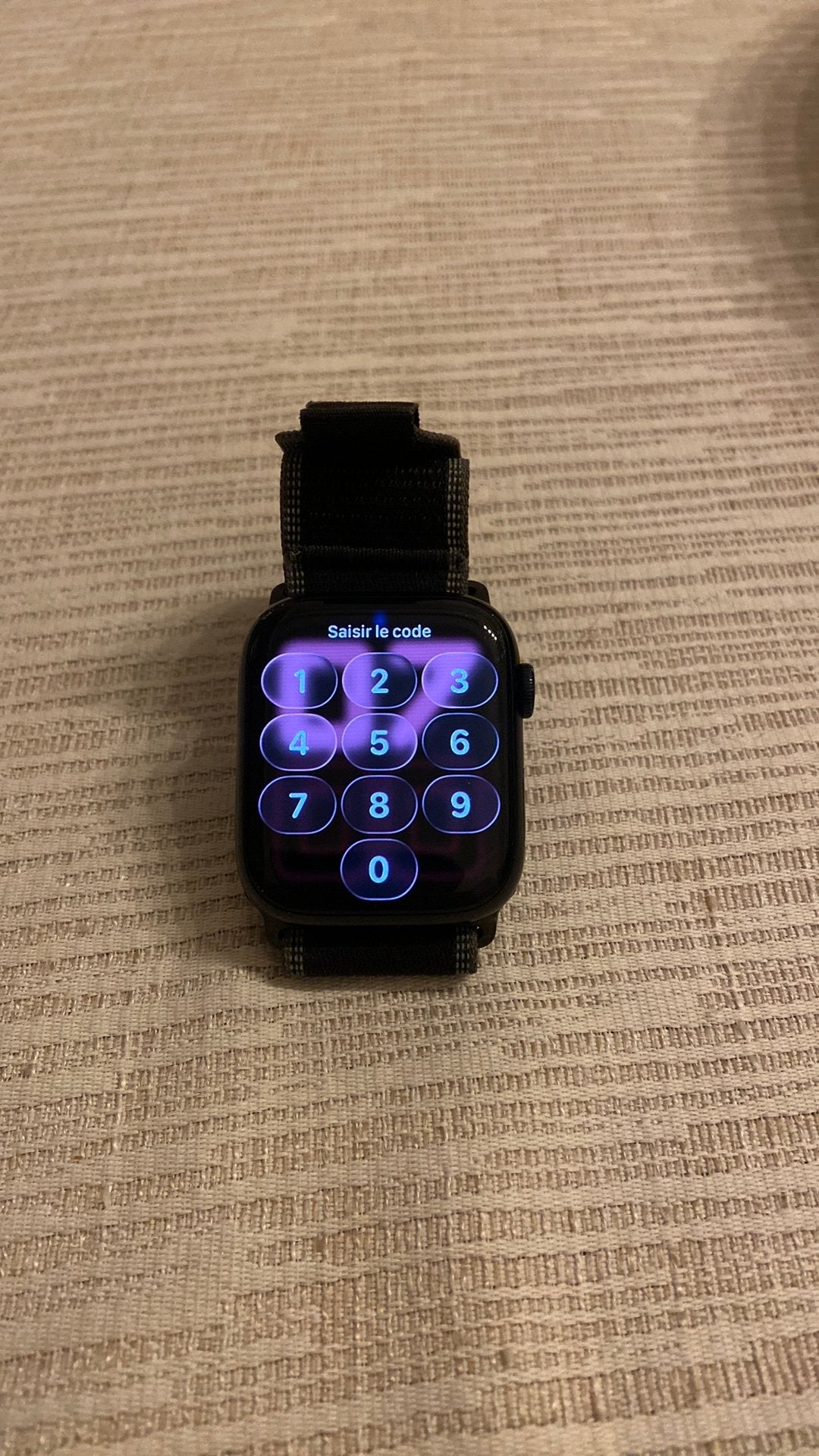Apple Watch Series 7 45mm(Boîtier Noir/Minuit)Bracelet Sport, Bijoux, Sacs & Beauté, Enlèvement ou Envoi, IOS, Comme neuf, État