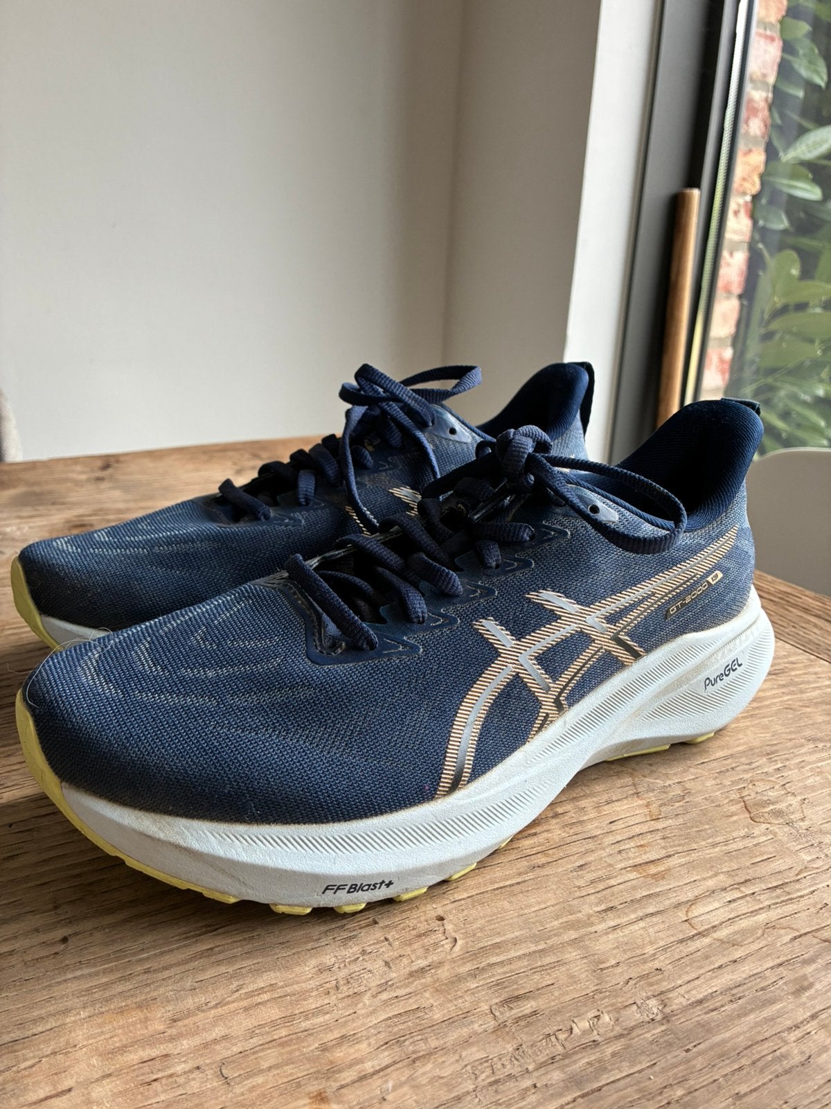 Asics GT 2000 maat 39,5, Sport en Fitness, Ophalen, Zo goed als nieuw, Asics