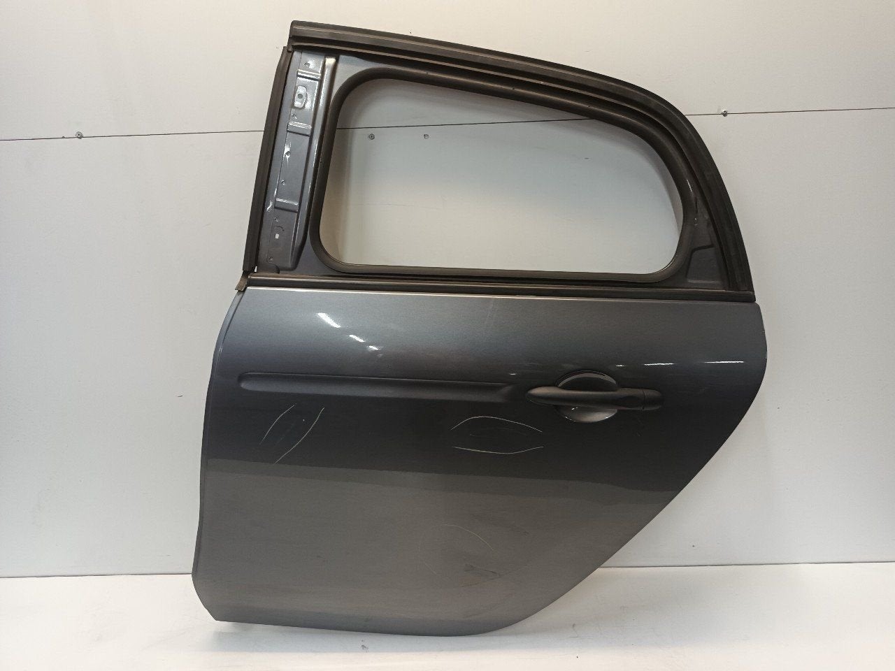 Portier links achter Smart Forfour, Onderdelen@venauto.nl, Van der Ven Autorecycling B.V., Ettenseweg 76, 4706 PB Roosendaal, The Netherlands