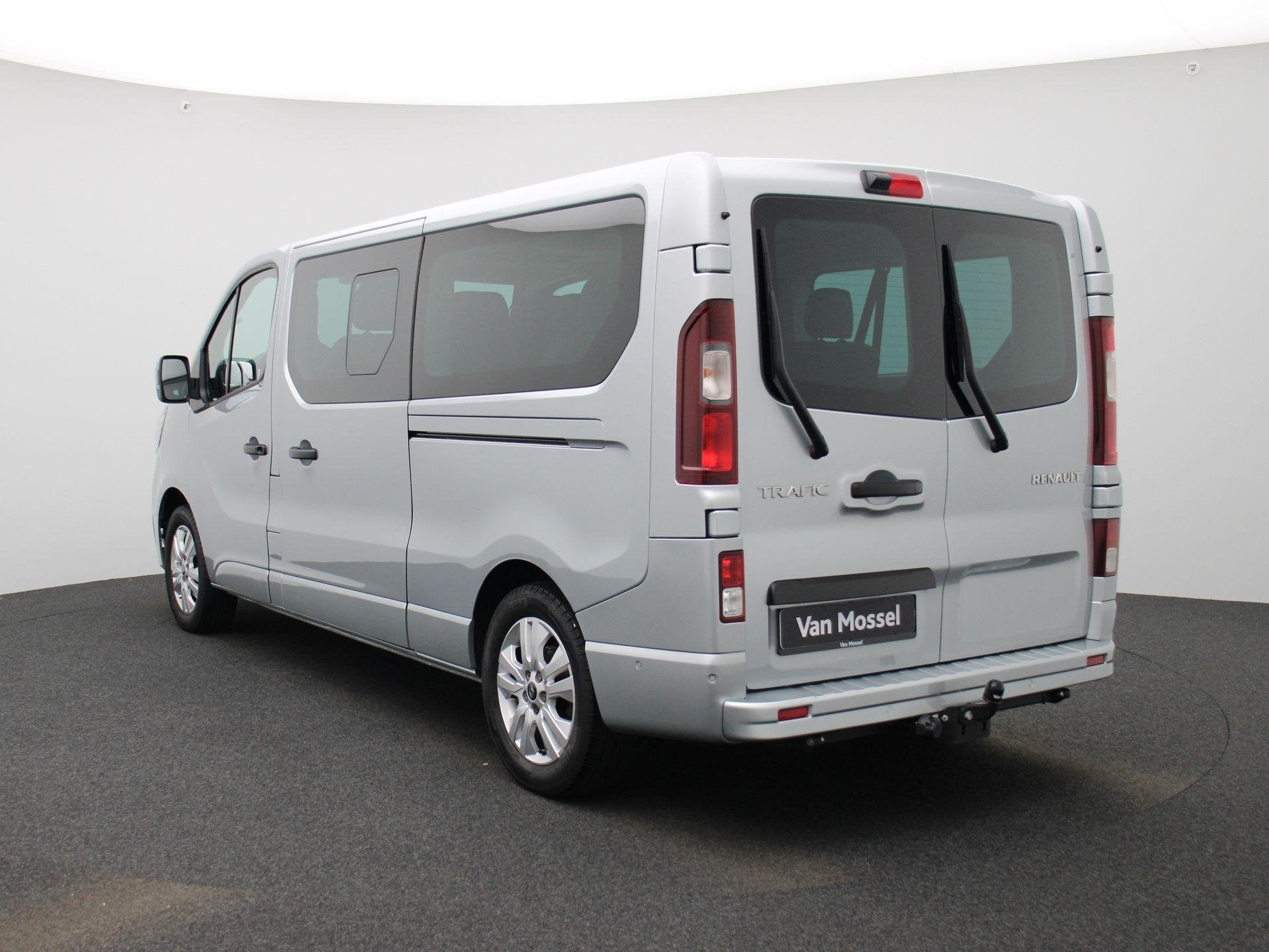 Renault Trafic Blue dCi 150 Equilibre easy access 8 PERSONEN, Auto's, Voorwielaandrijving, 4 deurs, Gebruikt, 110 kW