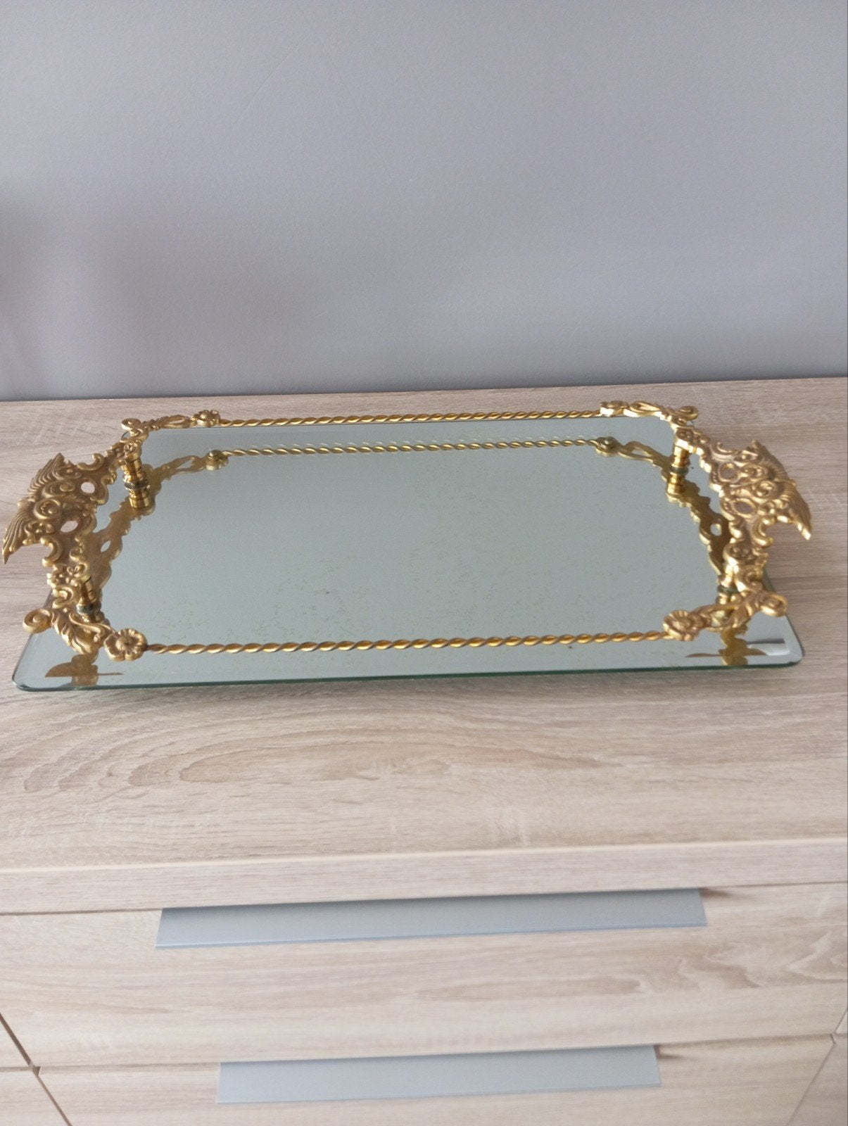 Plateau à miroir, Enlèvement