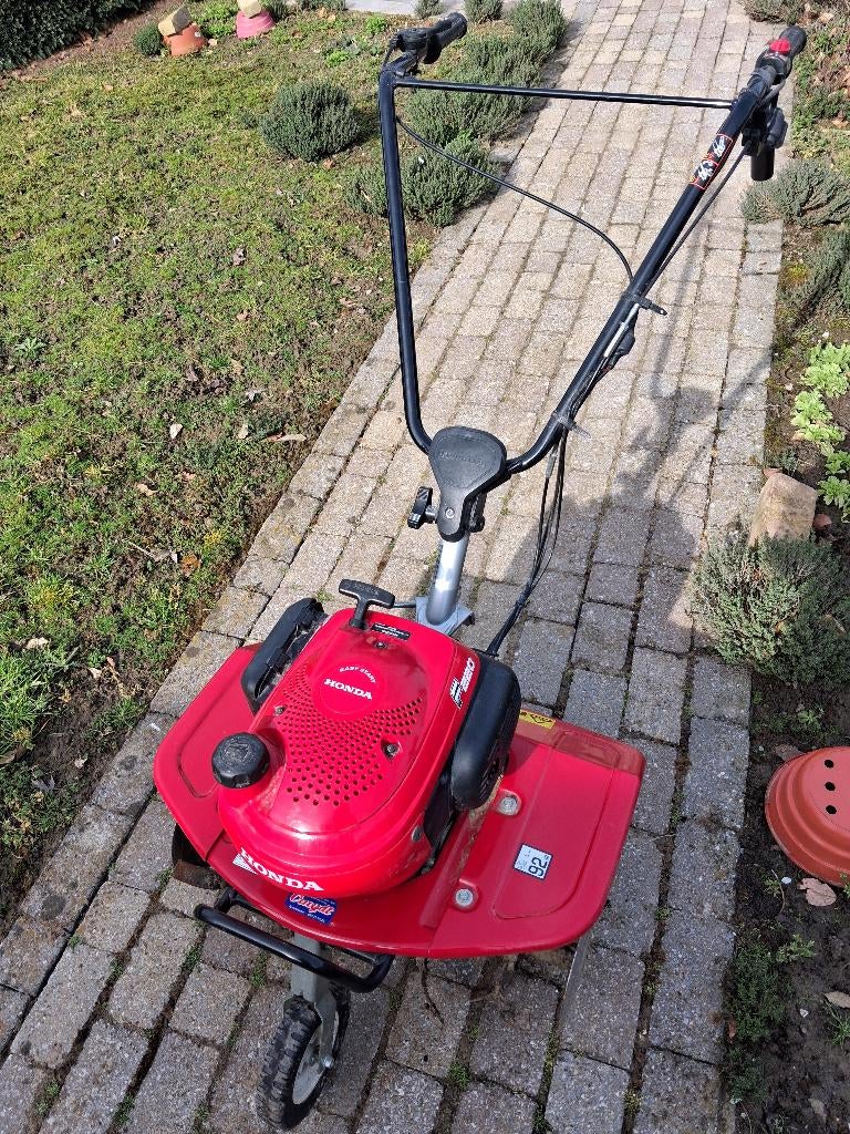 Tuinfrees Honda F220, Doe-het-zelf en Bouw, Ophalen, Gebruikt, Tuinfrees, Benzine