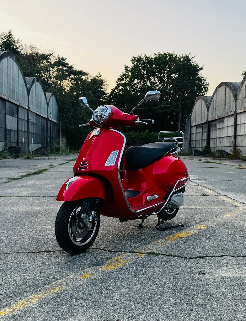 Vespa GTS SUPER 310 ROSSO rood NIEUW!, Scooter, Nieuw, Bedrijf, 310 cc