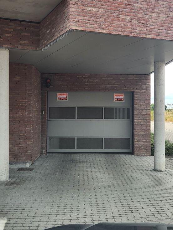 Parkeerplaats te huur – centrum Haasrode (3053), Milsestraat, Immo, Garages & Places de parking, Province du Brabant flamand
