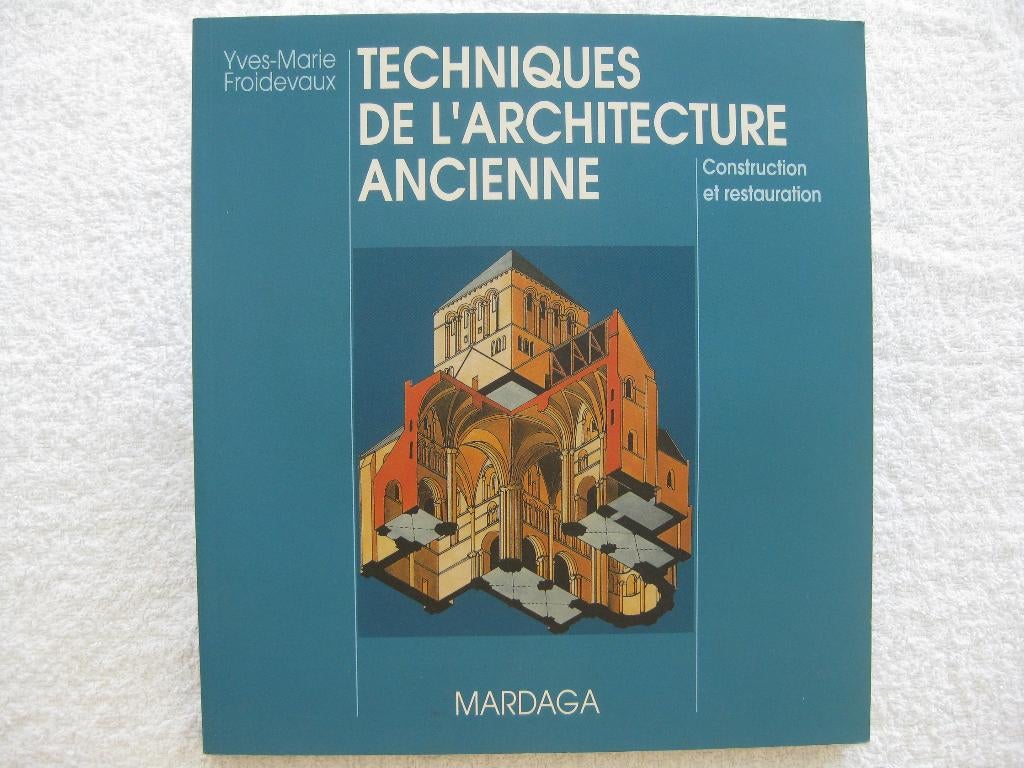 Architecture et rénovation – Yves-Marie Froidevaux - 2001, Enlèvement ou Envoi, Utilisé, Architectes