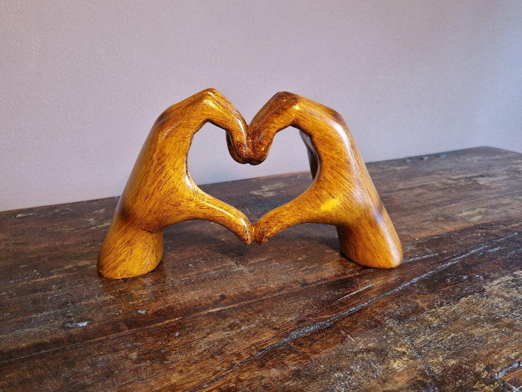 Houten Heart Hands Beeldje, Antiquités & Art, Art | Sculptures & Bois, Abstrait, Bois, Enlèvement ou Envoi, Brun