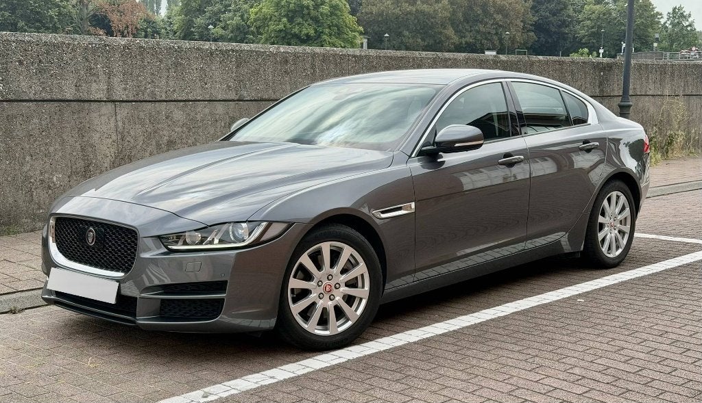 Jaguar XE 2.0T 250PK Automaat 1 eigenaar Veel opties 2017, Stof, Navigatiesysteem, Bedrijf, 5 deurs