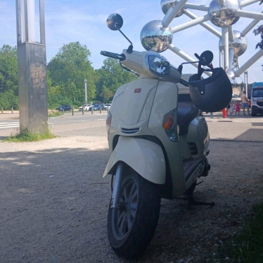 Kymco Like 125 GOOD PRICE, Fietsen en Brommers, Ophalen, Benzine, Kymco