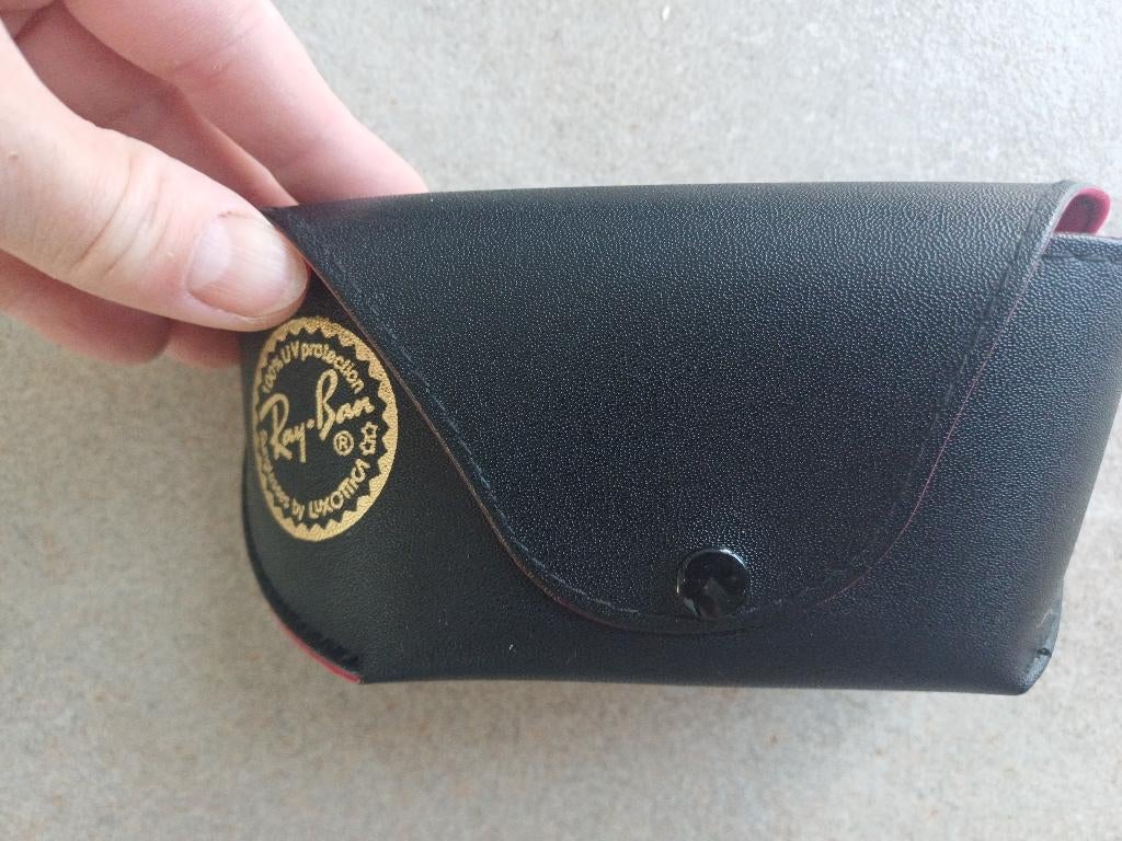 Ray-Ban - lederen brillenkoker, Handtassen en Accessoires, Zwart, Nieuw, Ophalen of Verzenden, Ray-Ban